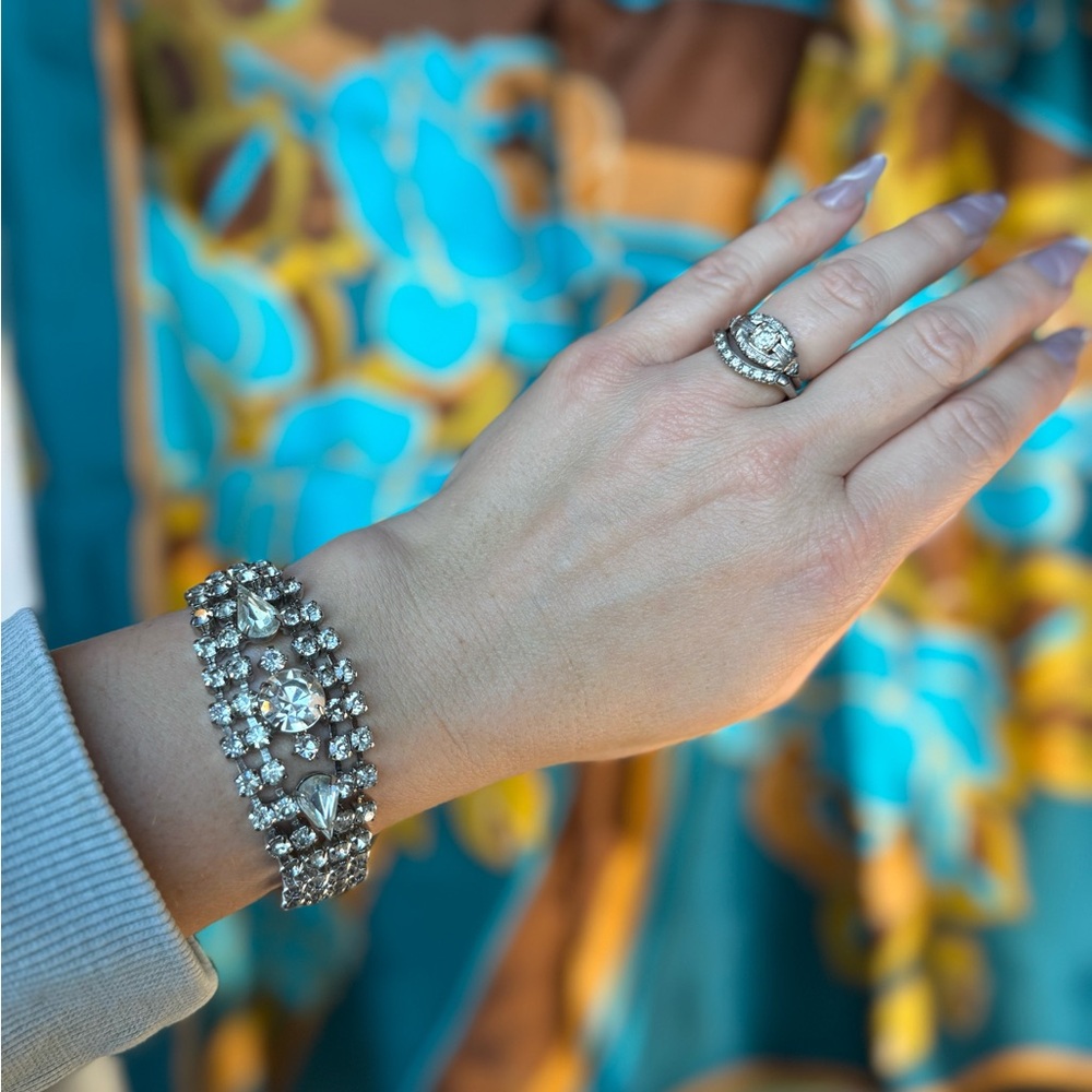 Elegant Rhinestone Evening Bracelet - Picture 6 of 8